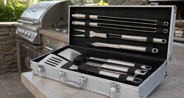 The Ultimate Grill Utensil Sets for Your Outdoor Kitchen