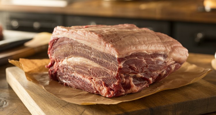 Brisket Flat vs Point: Your Complete Butcher Counter Guide