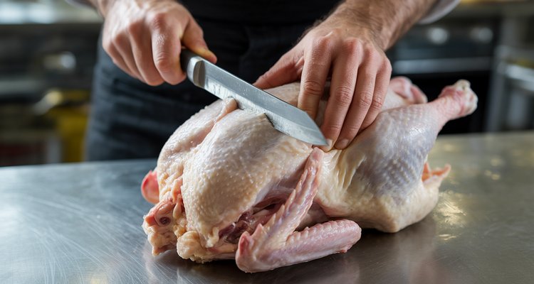 Scoring goose skin in a crosshatch pattern before smoking