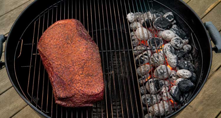 How to Smoke on a Charcoal Grill for Tender BBQ